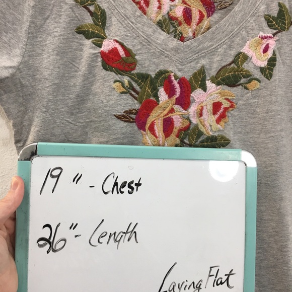 Johnny Was V Neck Cotten Short Sleeve Tee Shirt - Picture 3 of 9